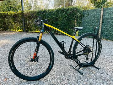MTB 27,5  Custom da competizione.