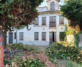 Comune di Mira (VE) Villa Veneta a schiera