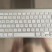 Tastera Apple per iMac