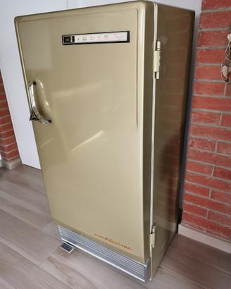 Frigo anni 60 Ignis il milione