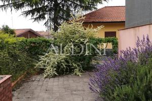 C07013 villa con giardino Nicolosi