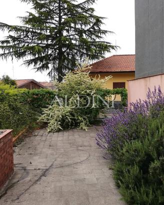 C07013 villa con giardino Nicolosi