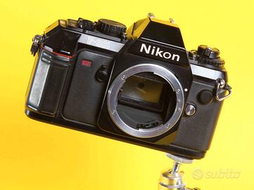 CORPO NIKON F 301 1985