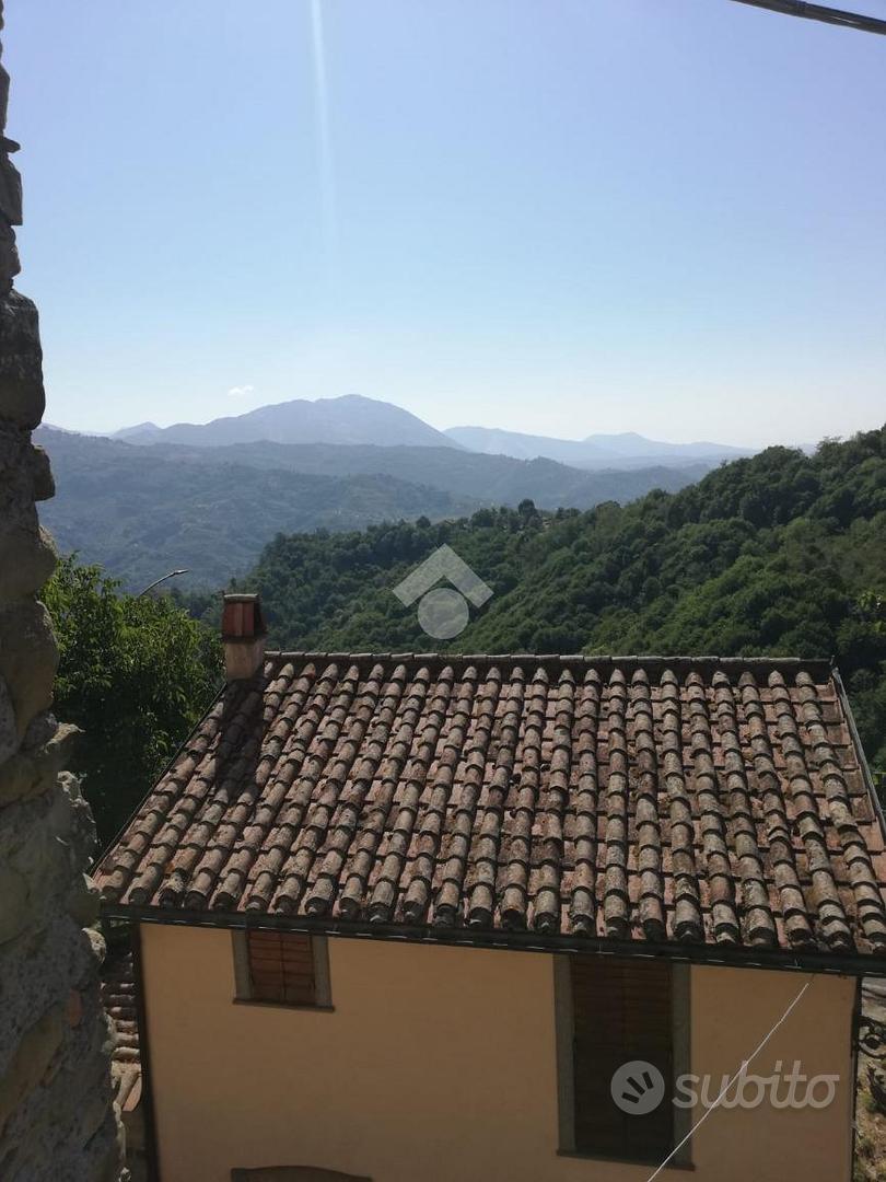 3 LOCALI A SAN VITO ROMANO - Vista 4