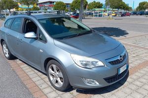 OPEL Astra 4ª serie - 2011