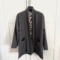 Giacca Backgroud grigia