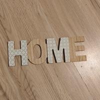scritta in legno "home"