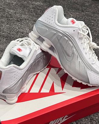 Nike shox R4