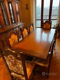 Tavola e sedile antico