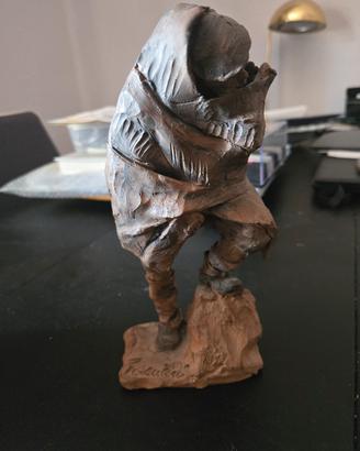 statuetta in creta opera unica 