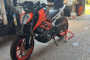 Ktm duke 390
