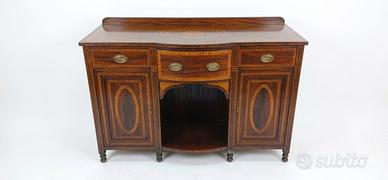 Buffet d'Epoca Intarsiato in Stile Inglese
