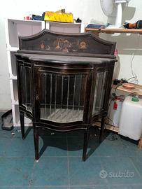 Vetrinetta in stile cinoise