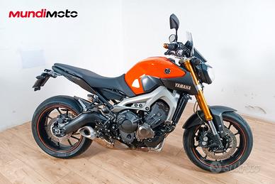 YAMAHA MT 09 - 2014 Passaggio incluso