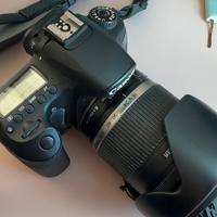 Canon EOS 60D + Obiettivo 18-200