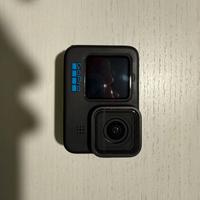 Gopro Hero 11 con accessori