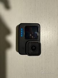 Gopro Hero 11 con accessori