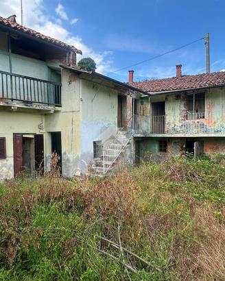 CASA SEMINDIPENDENTE A BUSCA
