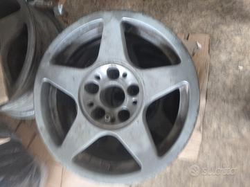 cerchi in lega R 15 cinque bulloni 