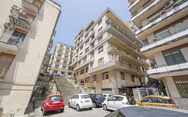 Appartamento a Messina Via malvizzi 5 locali