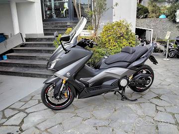 Yamaha T-Max 530 Iron Max 2015