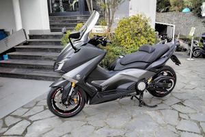 Yamaha T-Max 530 Iron Max 2015