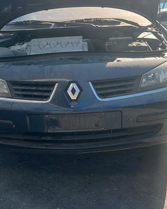 Ricambi usati di una RENAULT LAGUNA 