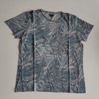 Maglietta corta con fantasia foglie