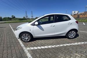 mazda 2 2008