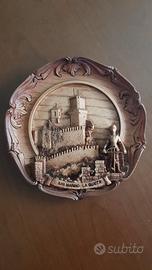 Piatto intagliato nel legno cavaliere