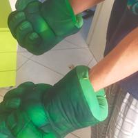 Guantoni Hulk con effetti sonori