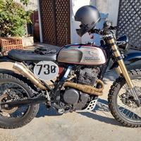 Honda NX 650 Dominator - Scrambler