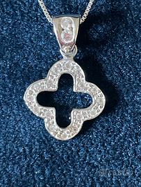 Catenina con croce e zirconi in aregento