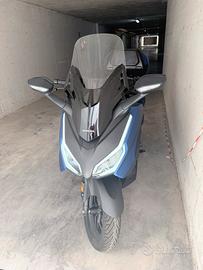 Honda forza 125