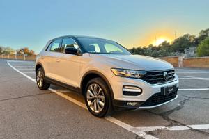Volkswagen T-Roc/1.0 TSI 116 CV/CAR PLAY/CERCHI 17