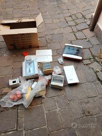 lotto materiale elettrico