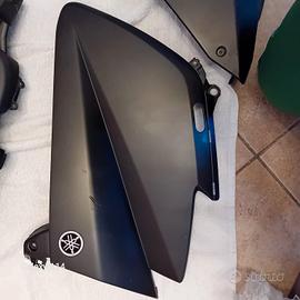 CARENA ANTERIORE DX NERO OPACO TMAX 530