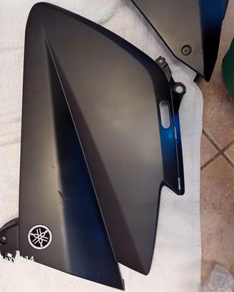 CARENA ANTERIORE DX NERO OPACO TMAX 530