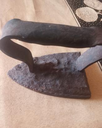 ferro da  stiro antico