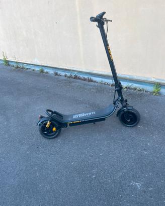 Monopattino elettrico ducati scrambler