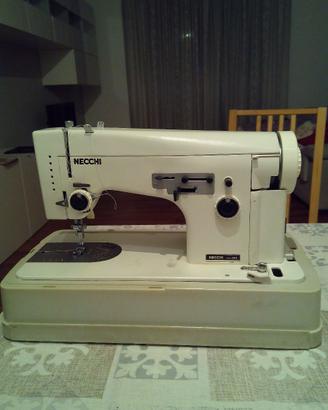 Macchina da cucire Necchi 503 made in Yugolavia