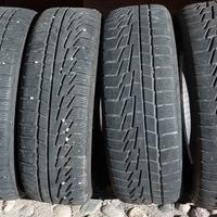 GOMME 4 INVERNALI NOKIAN 
