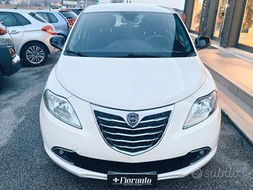 LANCIA Ypsilon 1.2 69 CV 5 porte Gold