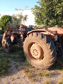 trattore agricolo 