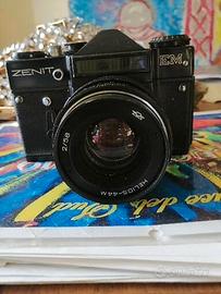 Macchina fotografica Zenit anni 90 + 3 rullini fuj