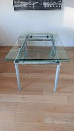 Tavolo in vetro allungabile