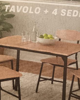 tavolo con sedie