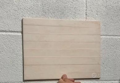 PIASTRELLA IN GRES COLORE AVORIO CUCINA/BAGNO