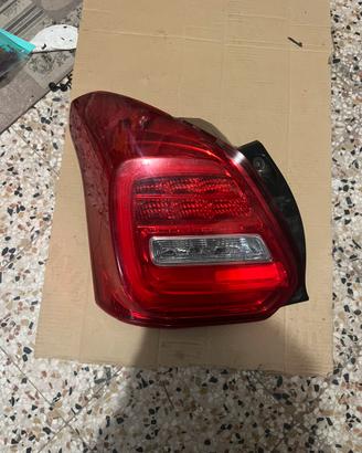 Fanale posteriore SX suzuki swift