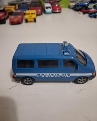 Modellino volkswaghen transporter T4 polizia 1/43